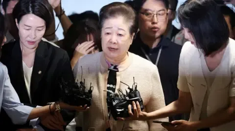 High-profile Religious Leader Rejects Gift-giving Accusations Involving Former South Korean First Lady